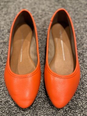Report Women’s Pointed Toe Flats in Bright Orange